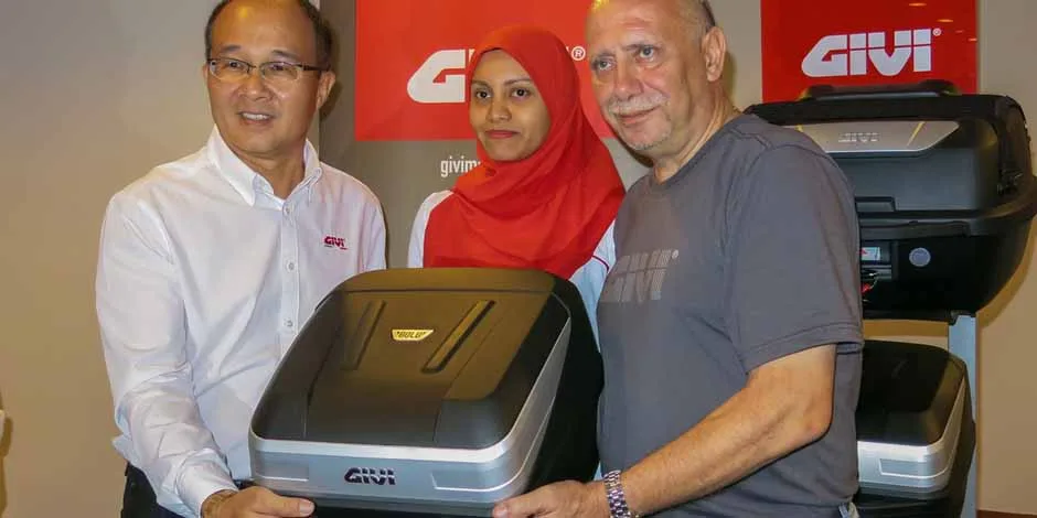 Pereka Utama Givi Asia, Gadis Dari Kuala Kangsar