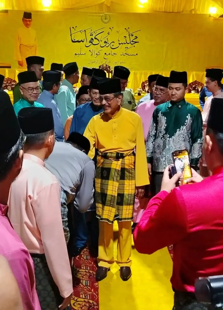 Raja Muda Perak Berkenan Hadir Majlis Berbuka Puasa Bersama Rakyat di Masjid Kampung Kuala Slim