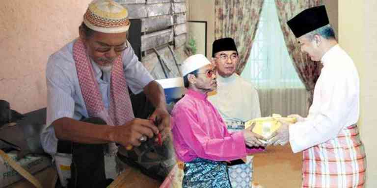 Kisah Raja Muda Perak Minta Bekas Banduan Jahitkan Kasut