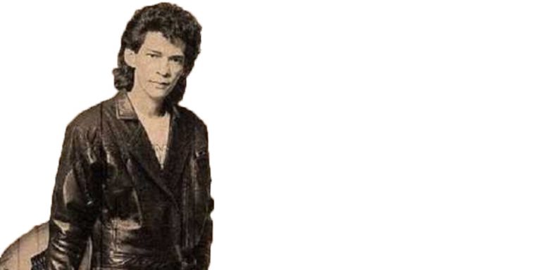 Perjalanan Dalam Bidang Seni, Jamal Abdillah Dari Teluk Intan