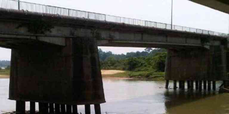 Kisah Jambatan Sultan Idris Shah II Di Bota, Perak