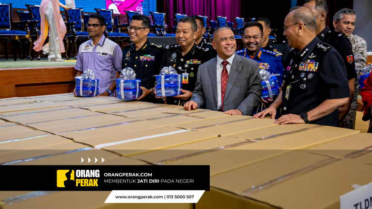 Kerajaan Perak Hargai Pasukan Beruniform Dengan Pek Juadah Raya Sempena Aidilfitri